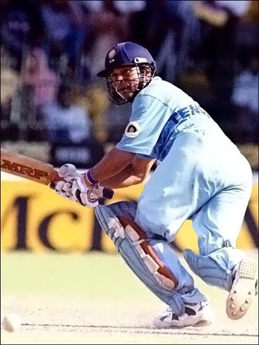 33. 128 (131) ODI vs Sri Lanka, Colombo RPS, 7 July 1998