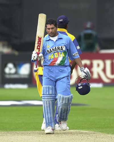 62. 113 (102) ODI vs Sri Lanka, Bristol, 11 July 2002